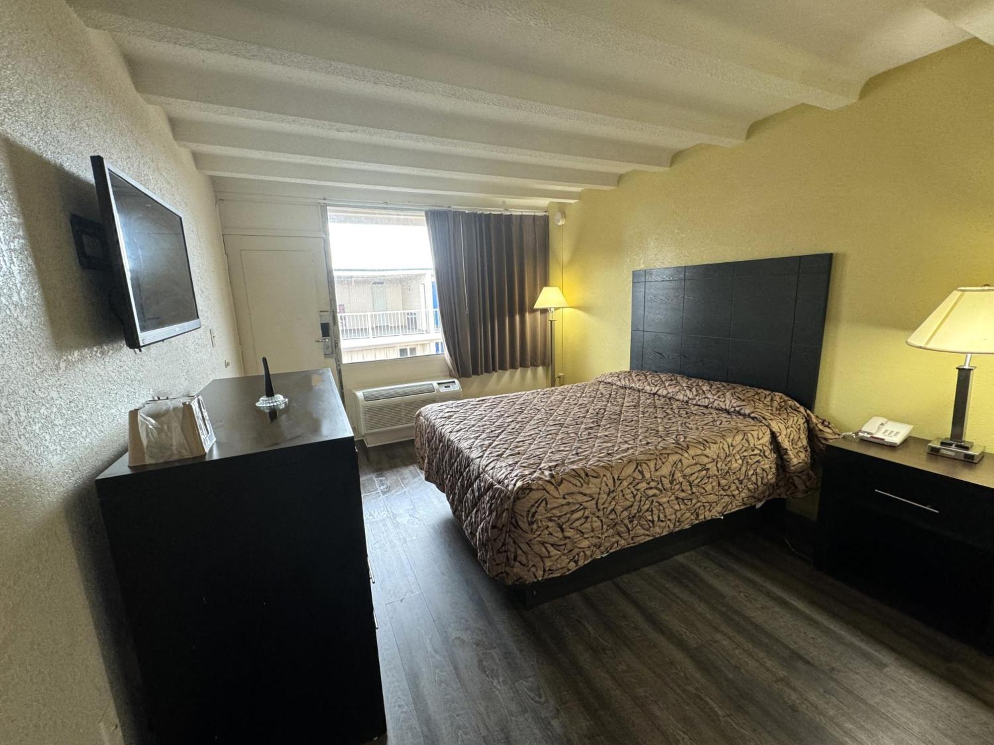 نيوبورت نيوز James River Inn & Suites المظهر الخارجي الصورة