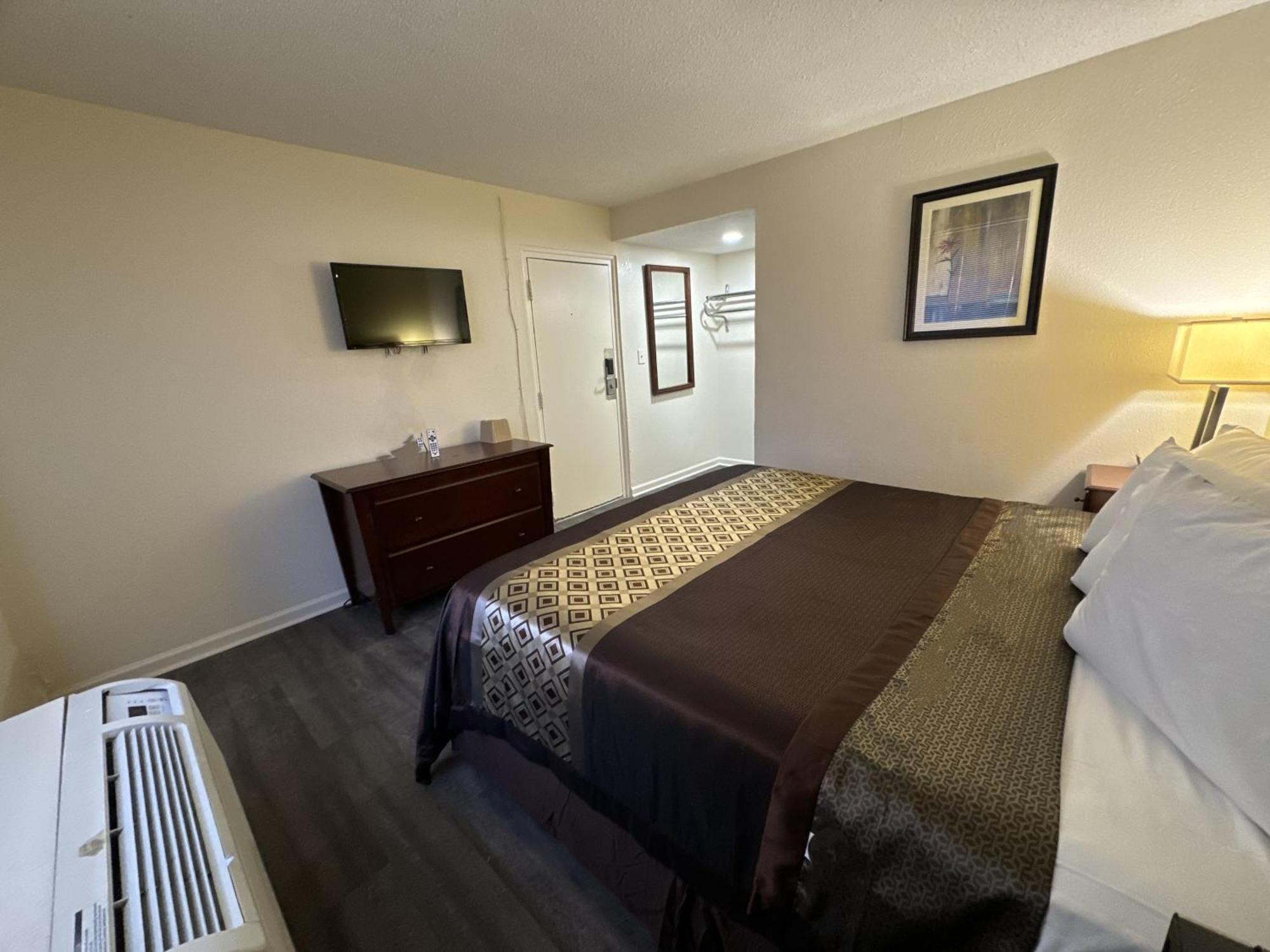 نيوبورت نيوز James River Inn & Suites المظهر الخارجي الصورة